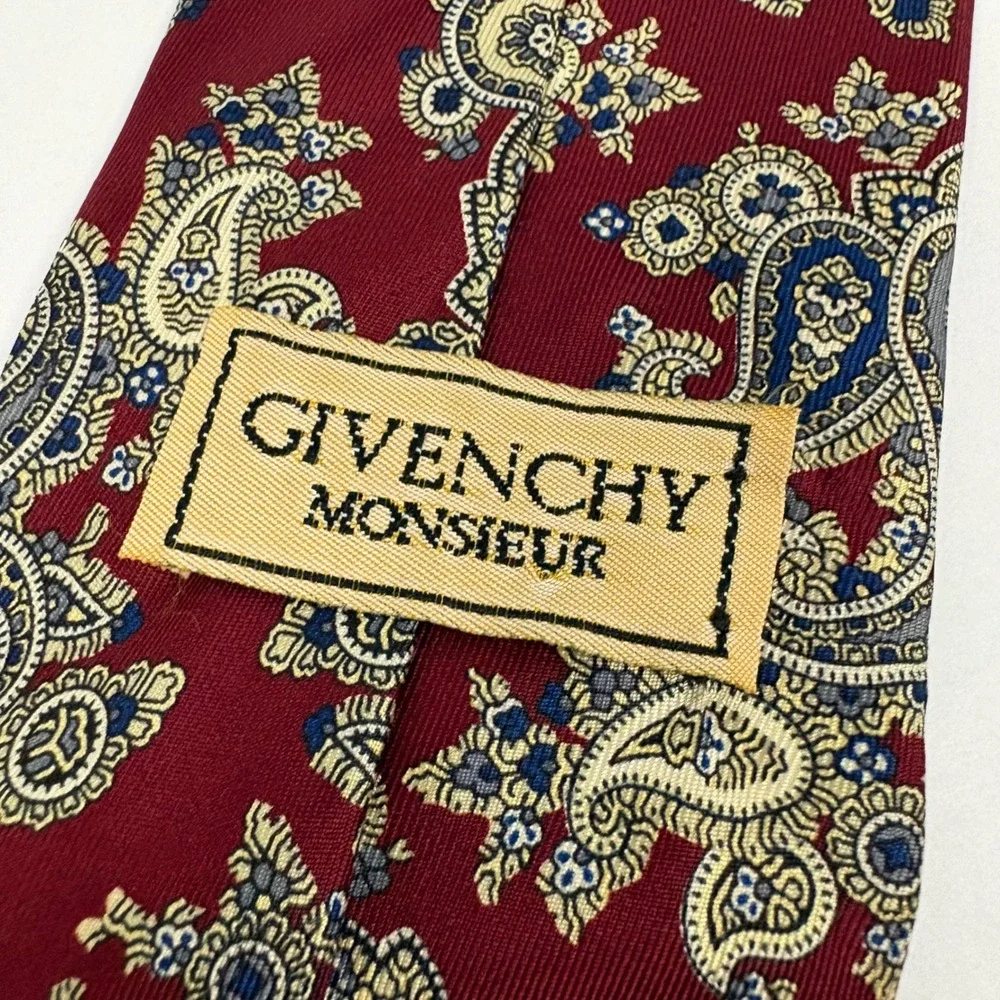 Givenchy Monsieur Mens Silk Tie Red Paisley Extra Long XL Vintage Italy Fabric